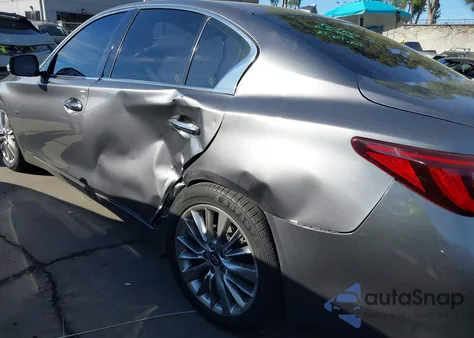 2020 Infiniti Q50 Luxe z USA, uszkodzony, nr VIN JN1EV7AP1LM205290